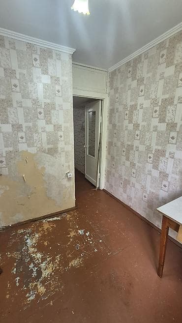 104: 1 комната, 32 м², 104 серия, 1 этаж, Старый ремонт — 2