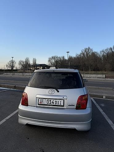Toyota Ist: 2002 г., 1.3 л, Автомат, Бензин, Хэтчбэк — 6