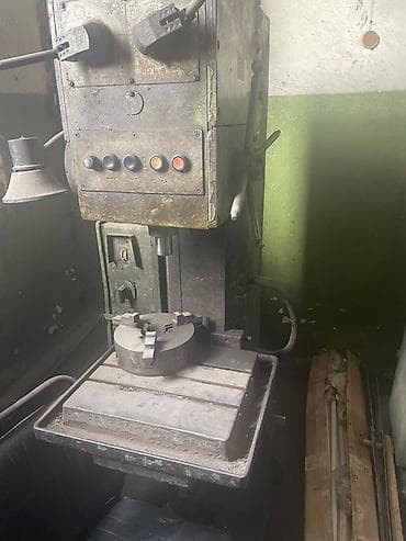 фреза по металу: Фрезерный станок без ЧПУ, Вертикальный, Для металлообработки, Б/у — 1