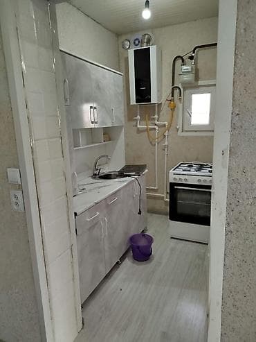 студия комната: Светлая компактная комната с окном - Планировка: продолговатое — 3