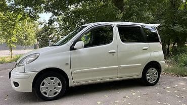 китаец машина: Toyota Funcargo: 2004 г., 1.3 л, Автомат, Бензин, Минивэн — 6