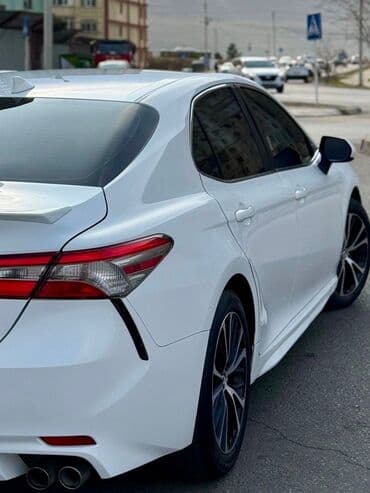 обмен авто с доплатой: Toyota Camry: 2019 г., 2.5 л, Бензиновая — 5