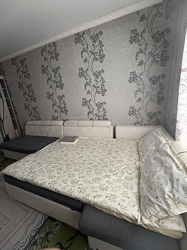 вагон арендага: Сдаётся квартира посуточно/почасово: 2 часа — 800 сом. Описание: - — 2