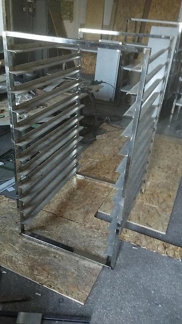 Торговое оборудование: Стеллаж полностью нержавейка размер 83х40х127 толщина листа 0.9мм — 9