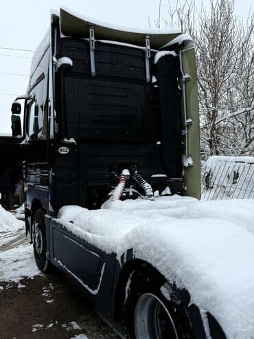купить чехол для авто в бишкеке: Тягач, Mercedes-Benz, 2005 г., Без прицепа — 5