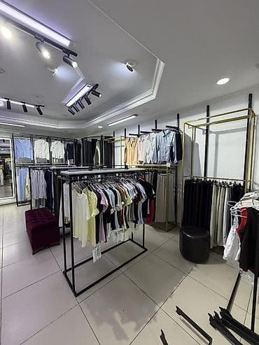 ursa: Сдаю ПОЛ БУТИК СРОЧНО
Бета сторес 1 
3 этаж 
Под одежду — 2