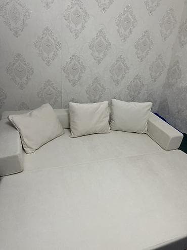 Ширмы, перегородки: Прямой диван трансформер, цвет — молочно‑белый. - Универсальный — 1