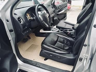 bud e5: Nissan Navara: 2021 г., 2.5 л, Автомат, Пикап — 6