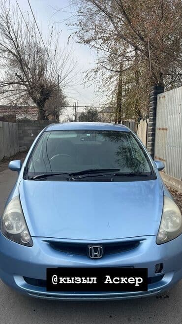 капот на аккорд: Honda Fit: 2003 г., 1.3 л, Вариатор, Бензиновая, Хэтчбэк — 4