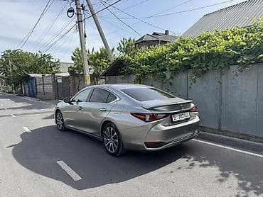 echo platz: Lexus ES: 2021 г., 2.5 л, Автомат, Гибрид, Седан — 4