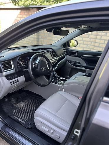 Унаа сатуу: Toyota Highlander: 2019 г., 3.5 л, Автомат, Гибрид, Кроссовер — 2