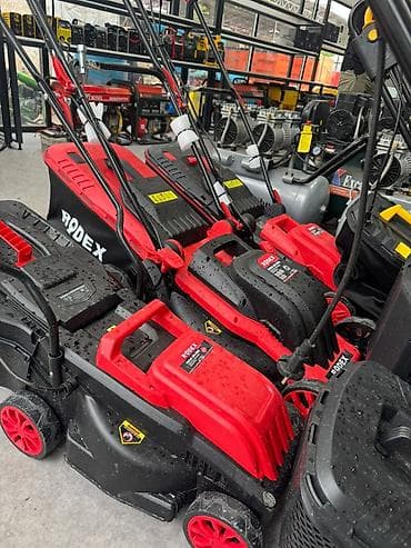 без двиготеля: Бензиновые триммеры/мотокосы для травы и кустарника - Тип: бензокоса — 10