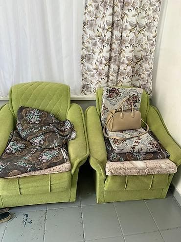 Продается: кухонный модуль+ кровать+шкаф+межкомнатные двери ( Чолпон