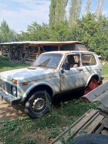 купить диски на ниву: Полноприводный автомобиль Lada Niva с трехдверным кузовом, выполненный — 1