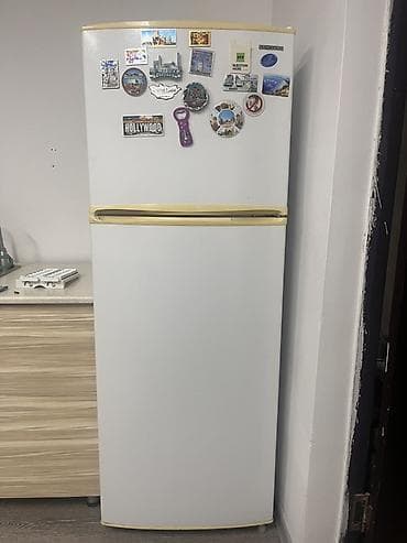 Холодильник Samsung, Б/у, Двухкамерный, No frost, 60 * 160 * 67