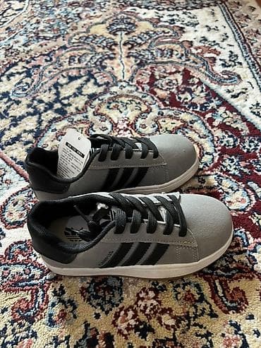 кампусы кроссовки: Мужские кроссовки, 36, Adidas, Новый, цвет - Серый — 1