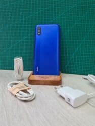 где можно продать бу телефон: Redmi, Redmi 9AT, Б/у, 32 ГБ, цвет - Синий, 2 SIM — 1