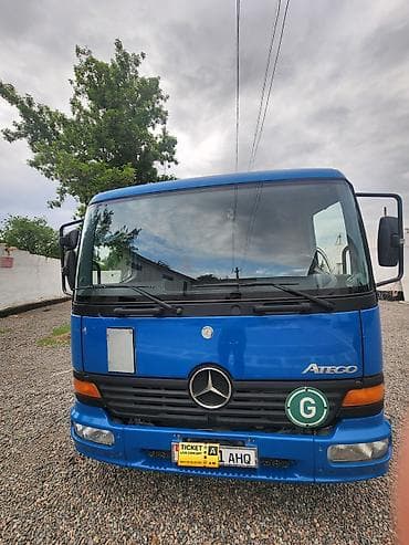 tesla model 3: Манипулятор, Mercedes-Benz, 2004 г., 5 т — 2