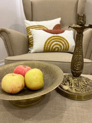 Подсвечник и чаша очень красивые солидные тяжелые ! Бронза !!!!