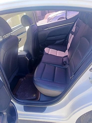 Hyundai Avante: 2019 г., 1.6 л, Автомат, Бензин, Седан — 5