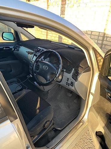 mark ll: Toyota Ipsum: 2002 г., 2.4 л, Автомат, Бензин, Минивэн — 5
