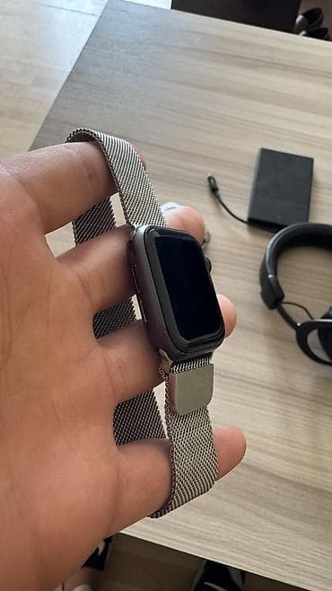 p9 ultra 2: Apple Watch — 2