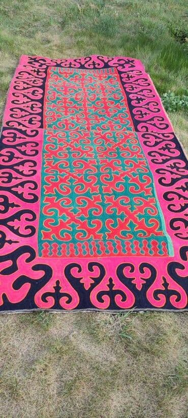 спортивный костюм м: Шырдак Б/у, Прямоугольный — 2