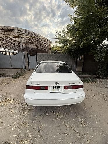 300 мин сом: Toyota Camry: 1997 г., 2.2 л, Седан — 2