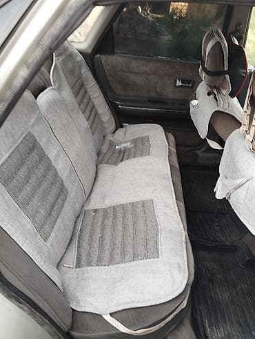 бюджетные авто: Mazda 626: 1991 г., 2 л, Механика, Седан — 1
