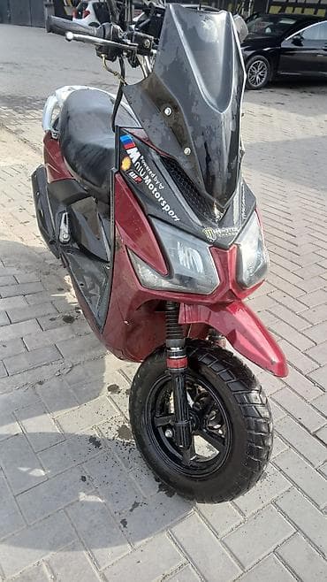 mitsubishi shumma: Тип скутера 50 куб. см, Бензин — 1