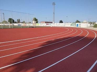 Покрытие для беговых дорожек (резиновое/полиуретановое) с разметкой - at lalafo.kg Покрытие для беговых дорожек (резиновое/полиуретановое) с разметкой -