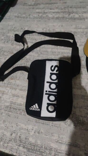 Киреге берилүүчү кийимдер: Продаю срочно деньги нужны кепки, барсетки оригиналы все 100% — 6