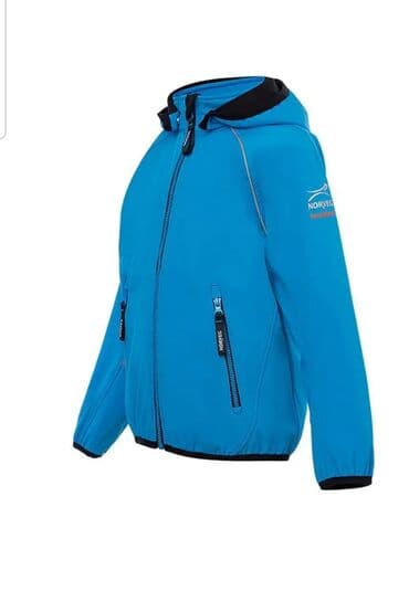 джинсы голубые: Куртка софтшел для мальчика, размер 140-146, фирма NORVEG, новая — 2