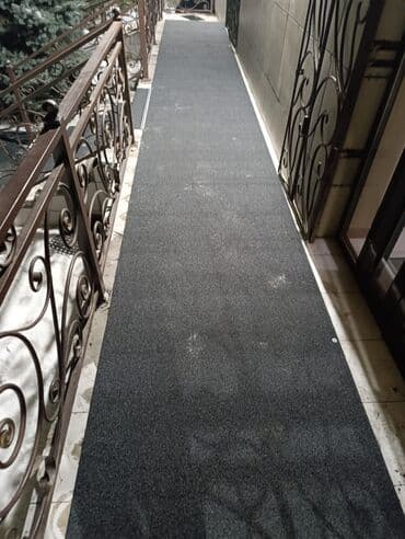 шкаф и комод с зеркалом: Искусственная трава и напольные покрытия в размеры 0.80см — 13