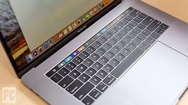 Apple MacBook Pro 15" с Touch Bar (серебристый) - Экран: Retina