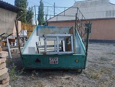 Одноосный легковой прицеп с каркасом под тент/надставными бортами — 3