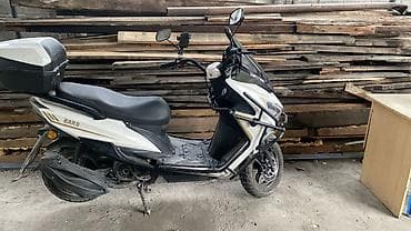 mitsubishi lancer 2005: Скутер BARS (макси-скутер) - Кузов: белый с черными элементами — 3