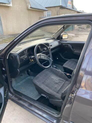 продаю в связи с переездом: Автомобиль хэтчбек/седан класса B (салон). Особенности и — 1