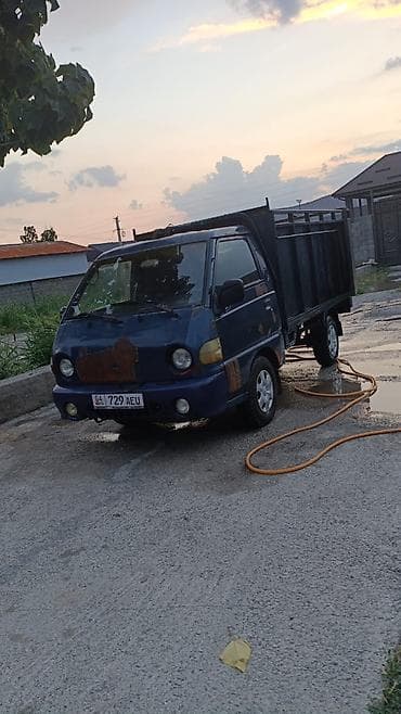Унаа: Жеңил жүк ташуучу унаа, Hyundai, Стандарт, 2 т, Колдонулган — 1