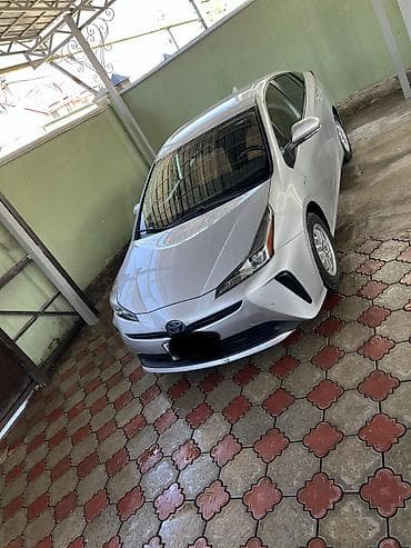prius v: Toyota Prius: 2021 г., Вариатор, Гибрид, Хэтчбэк — 1