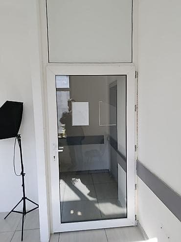 Пластиковая входная дверь с верхней глухой вставкой - Самовывоз -