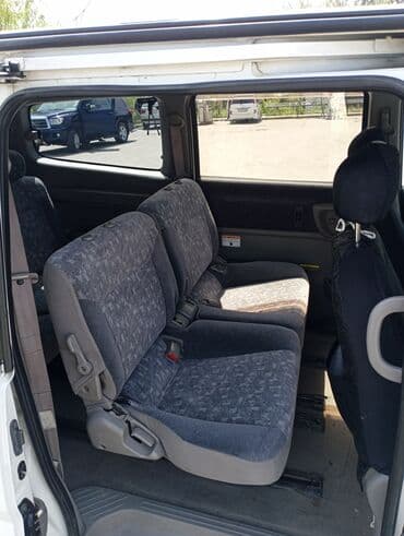 сир матор: Nissan Serena: 2000 г., 2 л, Автоматические, Бензин, Минивэн — 3