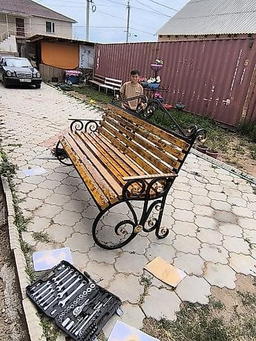 Коммерциялык мүлк: Продаётся коттедж, расположенный на иссык-куле г Чолпон-Ата в районе — 4