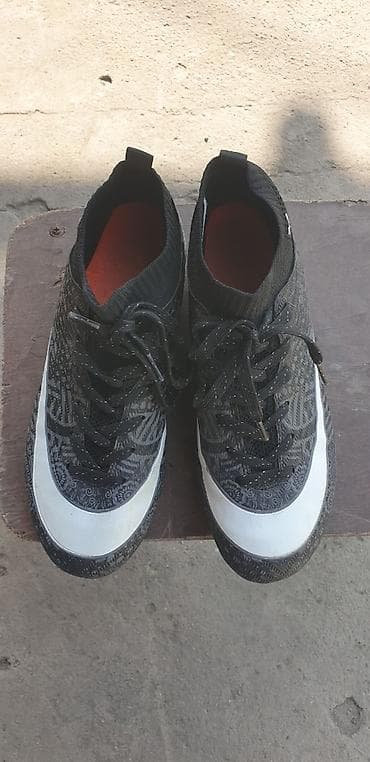 вратарский перчатки: Размер 38 бутсы для футбола болшемерка красивые использовано почти 2 — 6