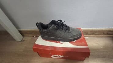 женские слипоны на толстой подошве: Кроссовки Nike, низкий силуэт. - Цвет: чёрный (монохром). - Верх — 3