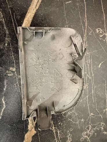 КПП тетиктери жана трансмиссиялар: Бампер капкагы Toyota, Колдонулган, Оригинал — 2