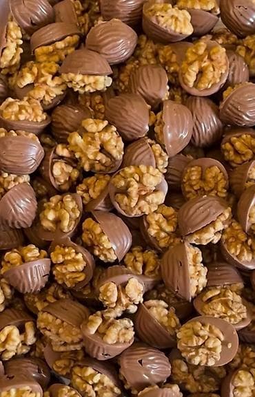 Продаётся шоколад арахиса. Натуральный, свежий и очень вкусный. 💰