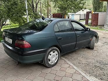 Toyota: Toyota Avensis: 2003 г., 1.6 л, Механика, Бензин, Седан — 2