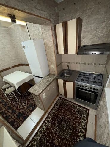 суточный квартира 2 комнатная бишкек: 2 комнаты, Агентство недвижимости, Без подселения, С мебелью частично — 1