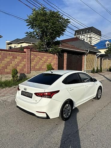 hundai: Hyundai Accent: 2018 г., Бензин, Седан — 3